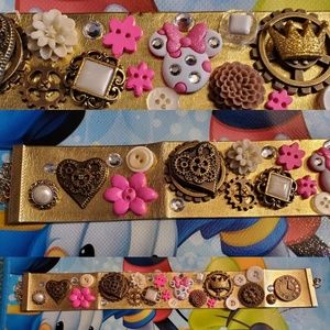 Minnie Button Choker